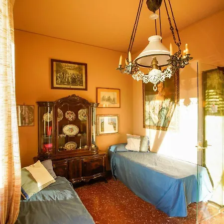 Exquisite In With Garden Villa